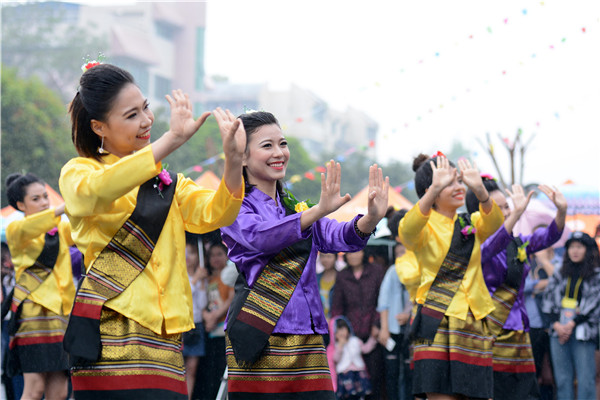 GXNU Hosted the Opening Ceremony of 8th "International Culture Festival" & Songkran Celebration