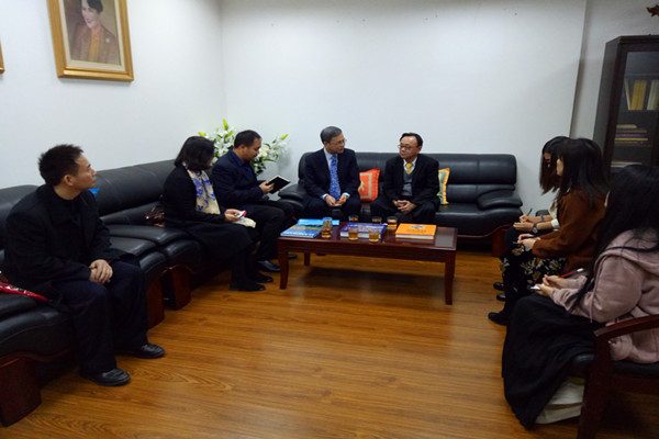 GXNU Delegation Visited ASEAN Consulates-General in Nanning